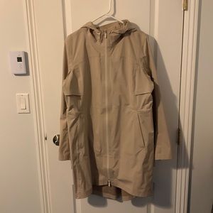 Lululemon raincoat